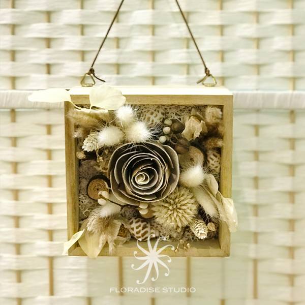 Flower Wall Hanging - Calm Delight