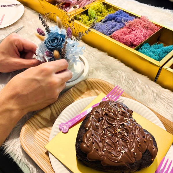 Hearts & Blooms – Couple's Floral Workshop Bundle